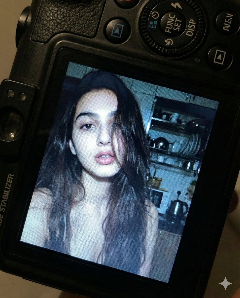 Early 2000s Digital Camera Screen Photo Prompt example